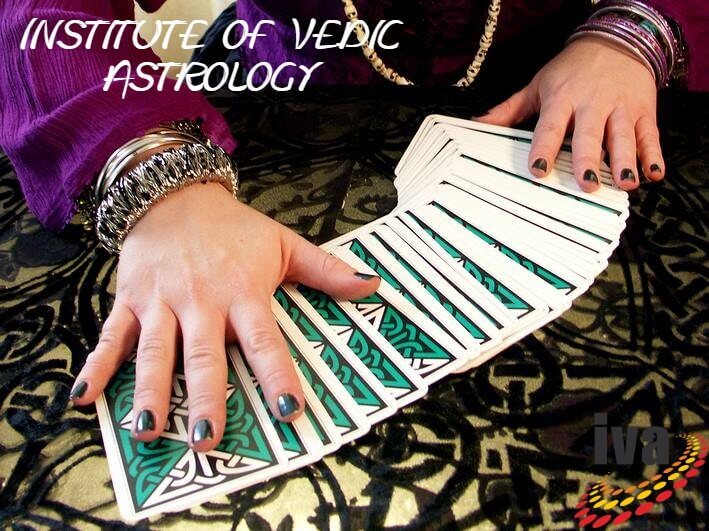 How to Find the Compatibility of Your Relationship Using Tarot Cards